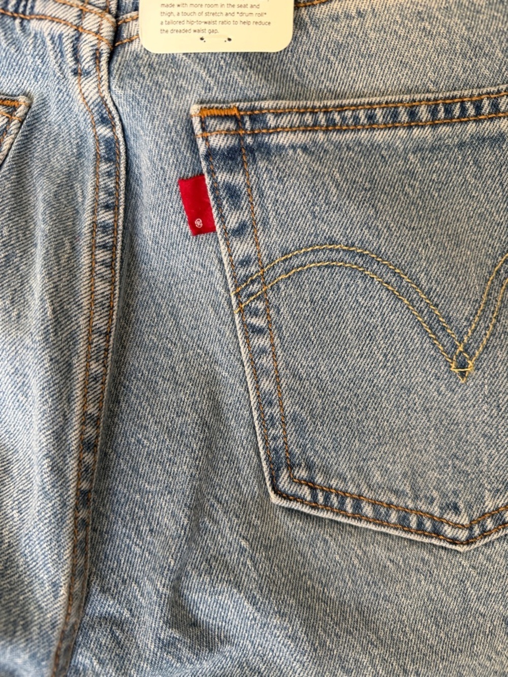 Beyoncé x Levi's Jeans with Rhinestone Swirls - Picture 8 of 13